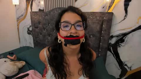 Gia online show from January 11, 3:55 am