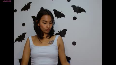 Gia Lee online show from October 26, 3:57 am