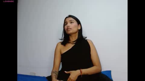 Gia Lee online show from November 16, 3:52 am