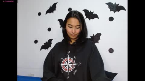 Gia Lee online show from October 24, 2:29 am