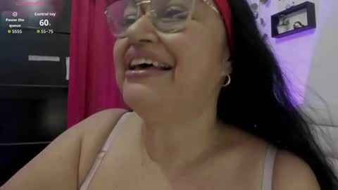 Snapshot of gia_nahomi chatting on September 18, 11:14 pm nahomi online show from September 18, 11:14 pm