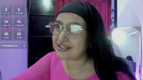 Snapshot of gia_nahomi chatting on September 26, 2:31 am nahomi online show from September 26, 2:31 am