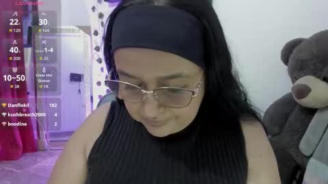 Snapshot of gia_nahomi chatting on October 5, 12:37 am nahomi online show from October 5, 12:37 am