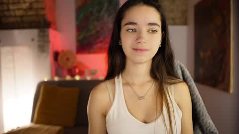 Snapshot of gia_paige18 chatting on December 16, 8:09 am Gia Paige18 online show from December 16, 8:09 am