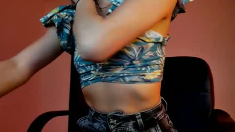 GIA WHITE Independet  online show from January 7, 11:46 am