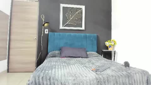 gia_willliams online show from July 9, 3:58 pm