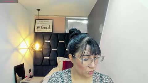 G I A  FOX online show from October 19, 2:30 pm