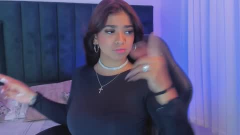 Gia  online show from November 20, 6:20 pm