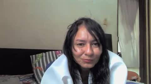 gianna165909 online show from December 13, 4:49 pm