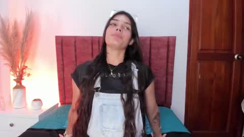 Snapshot of giannalanex chatting on October 16, 6:10 pm Gianna Lane online show from October 16, 6:10 pm