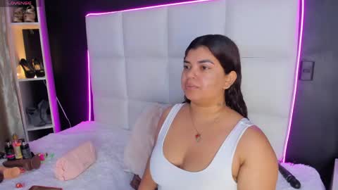 Gigi  online show from April 27, 12:46 pm