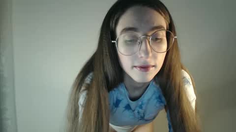 Gigi online show from March 10, 5:50 pm