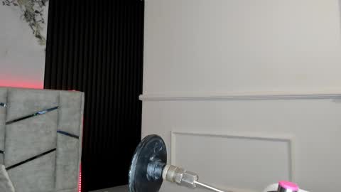 Gigi Doll online show from October 28, 11:05 am