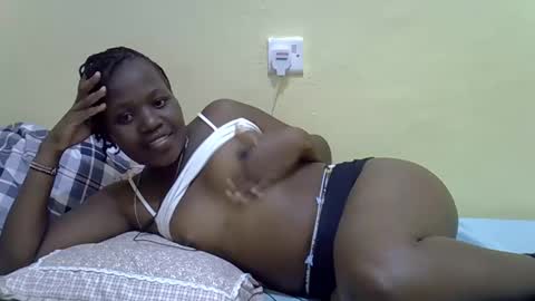 Adiliah online show from February 6, 11:41 pm