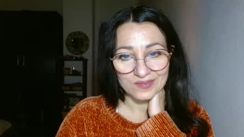 Snapshot of ginaoneon chatting on January 3, 9:05 pm GinaONeon online show from January 3, 9:05 pm