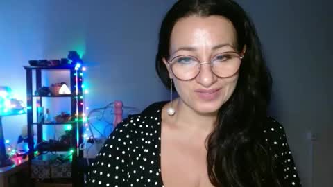 Snapshot of ginaoneon chatting on October 7, 8:24 pm GinaONeon online show from October 7, 8:24 pm