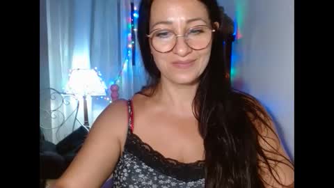 Snapshot of ginaoneon chatting on September 29, 8:47 pm GinaONeon online show from September 29, 8:47 pm