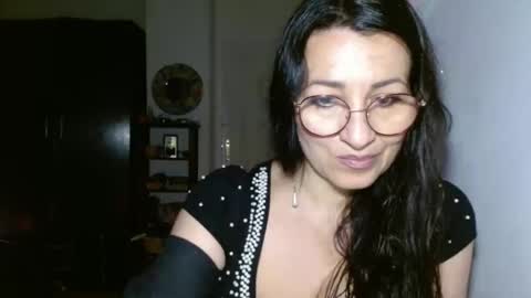 Snapshot of ginaoneon chatting on March 3, 9:12 pm GinaONeon online show from March 3, 9:12 pm