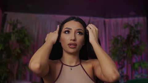 Gina online show from February 22, 8:10 pm