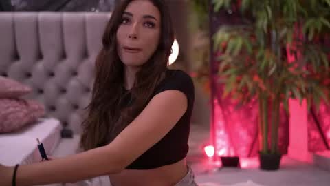 Gina online show from June 3, 8:14 pm