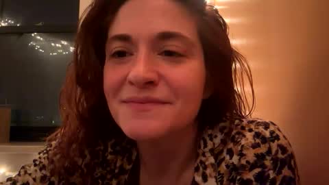 gingerlynx online show from November 29, 4:49 am