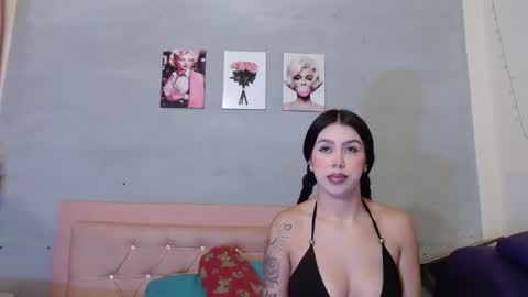 ginnifer_goodwin online show from November 19, 12:05 pm