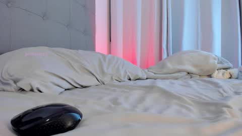 Ginevra online show from November 5, 11:43 pm