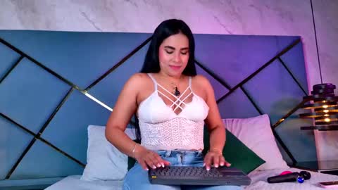 Snapshot of giorgia_13 chatting on September 21, 3:38 am giorgia online show from September 21, 3:38 am