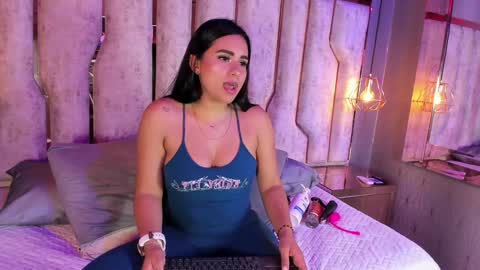 Snapshot of giorgia_13 chatting on January 8, 3:19 am giorgia online show from January 8, 3:19 am