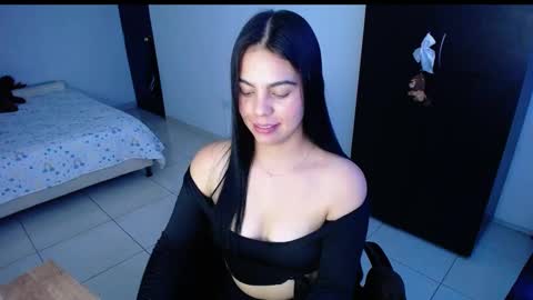 GIO RIVERA online show from December 6, 3:08 am