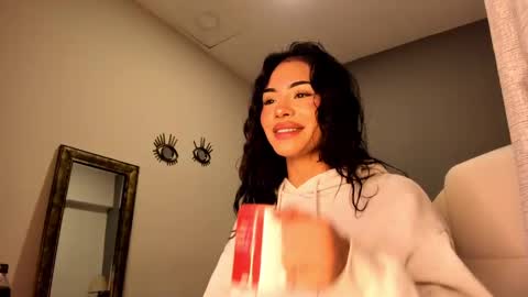 Giovanna  online show from September 24, 5:17 am