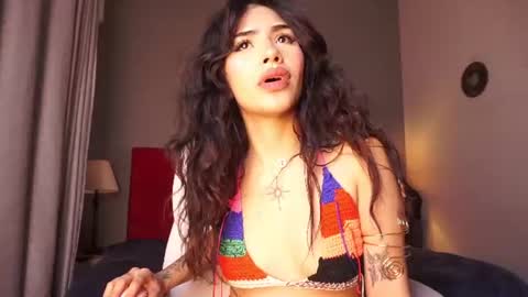 Giovanna  online show from July 7, 6:47 am
