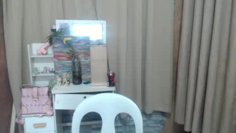 Snapshot of girl4u_aieshaxoxo chatting on September 21, 3:49 am Aisha online show from September 21, 3:49 am
