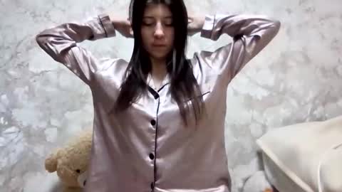 girl_cute007 online show from February 23, 8:30 pm