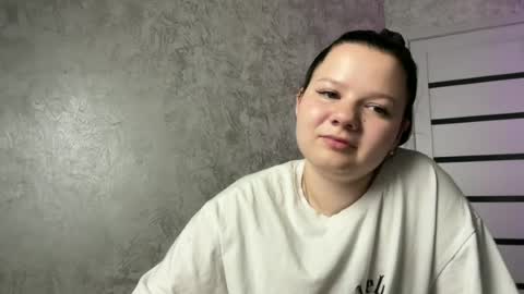 girl_cute07 online show from June 14, 2:24 am