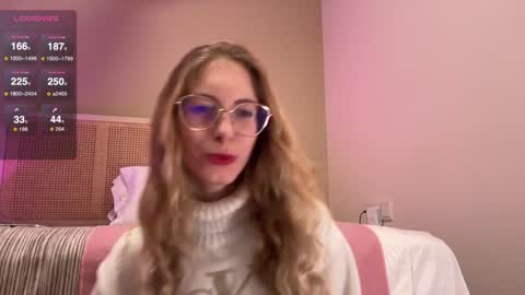 Snapshot of girl_i_am chatting on December 25, 8:17 pm Nikki online show from December 25, 8:17 pm