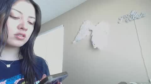 Jasmine online show from March 1, 7:02 pm