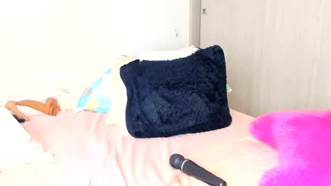 Gissel6playful online show from October 22, 11:37 am