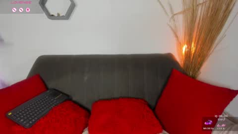 Gisell s online show from April 29, 5:30 pm