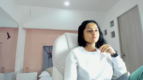 Snapshot of giselle_roldan chatting on October 8, 4:28 am GISELLE ROLDAN online show from October 8, 4:28 am