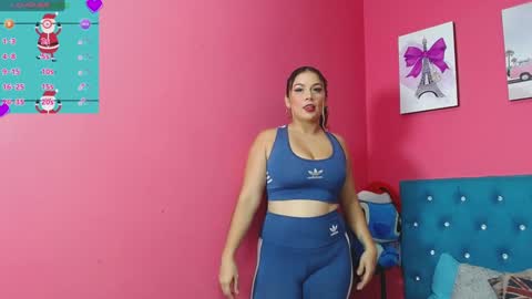 Snapshot of gissellsaenz chatting on December 21, 8:43 pm Gissell Saenz online show from December 21, 8:43 pm