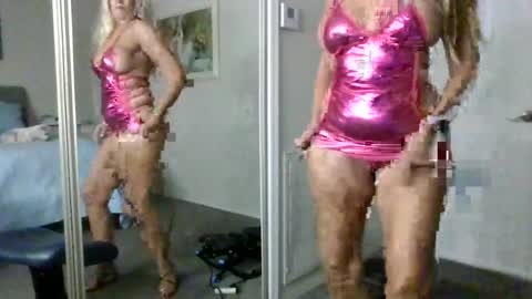glamorag online show from July 29, 2:00 am