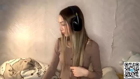 Catalina online show from November 13, 11:09 am