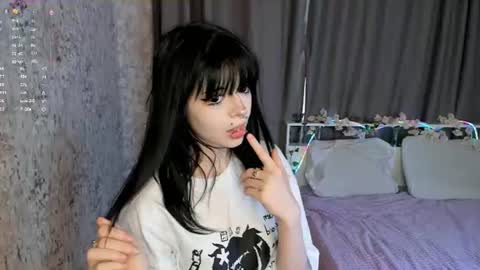 gloomy_muse online show from July 26, 1:30 pm