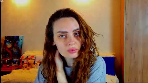 Gloria Wood online show from July 8, 1:02 pm