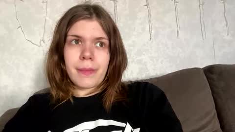  Roxy  online show from April 29, 11:57 am