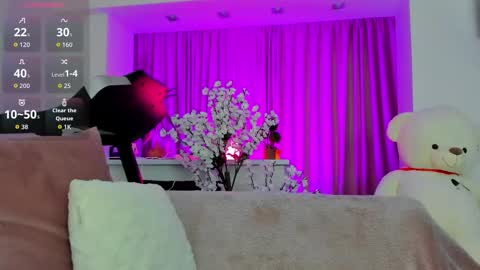 Alice online show from November 8, 10:59 pm