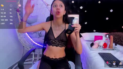 Snapshot of goddess__lilith_ chatting on October 23, 1:00 am Lilith online show from October 23, 1:00 am