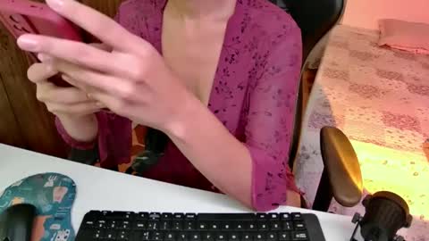 Snapshot of goddess_artemis_ chatting on February 17, 11:33 pm Fauna online show from February 17, 11:33 pm