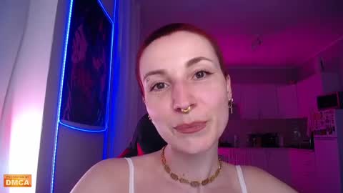 Elpis Foxter online show from May 31, 6:09 pm
